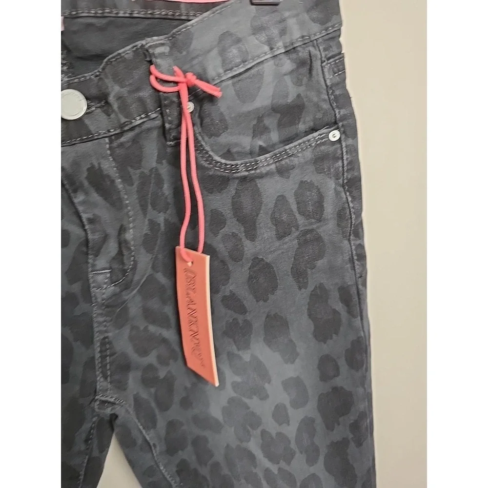 Blank NYC size item